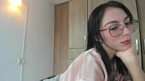 horny_adiction online show from June 4, 8:24 pm