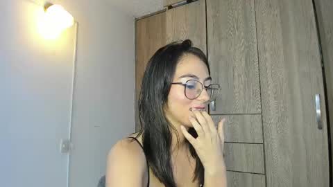 horny_adiction online show from April 22, 9:34 pm