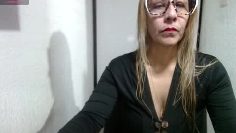 Snapshot of horny_and_daring chatting on March 3, 1:26 pm horny and daring online show from March 3, 1:26 pm