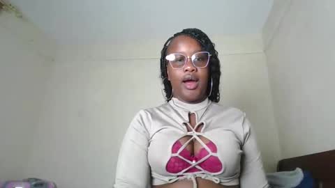 Lucy online show from February 14, 1:46 pm