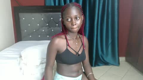 Snapshot of hornybella4 chatting on February 4, 6:49 pm Bella online show from February 4, 6:49 pm