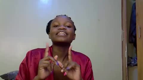 Snapshot of hornycrushy chatting on October 7, 12:20 pm Sea girl online show from October 7, 12:20 pm