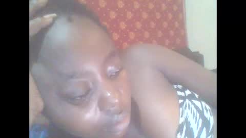 hornygal001 online show from April 25, 1:41 pm