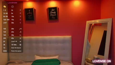 Snapshot of hornyhousekeeper_ chatting on December 22, 12:16 pm Valentina online show from December 22, 12:16 pm