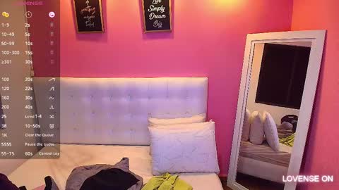 Snapshot of hornyhousekeeper_ chatting on February 19, 12:22 pm Valentina online show from February 19, 12:22 pm