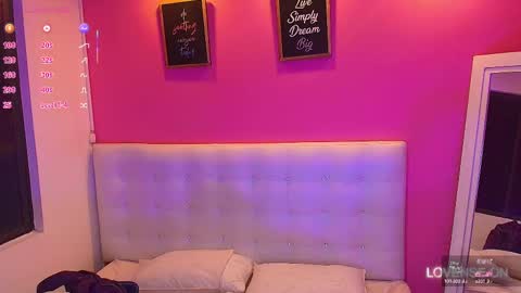 Snapshot of hornyhousekeeper_ chatting on February 9, 12:19 pm Valentina online show from February 9, 12:19 pm