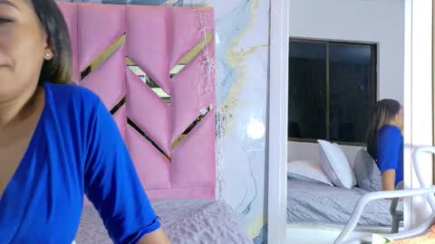 Snapshot of hornyhousekeeper_ chatting on September 15, 12:35 pm Valentina online show from September 15, 12:35 pm