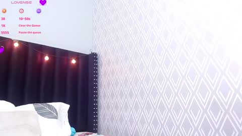 Snapshot of hornylatimommy chatting on January 17, 7:27 pm Natasha online show from January 17, 7:27 pm