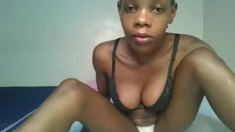 Snapshot of hornylittleprinces chatting on October 18, 6:10 pm Princes online show from October 18, 6:10 pm