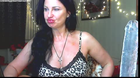 Snapshot of hornymommy69_ chatting on January 16, 9:30 pm Monica online show from January 16, 9:30 pm
