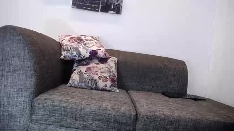 LILY online show from March 11, 3:58 pm