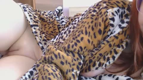Snapshot of hot_couplee98 chatting on February 11, 10:03 am Hot Couple online show from February 11, 10:03 am