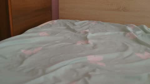 Snapshot of hot_couplee98 chatting on February 16, 10:10 am Hot Couple online show from February 16, 10:10 am