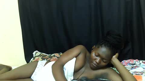 Milly online show from December 17, 12:09 pm