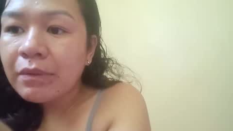 hot_emma1112 online show from May 21, 3:15 am