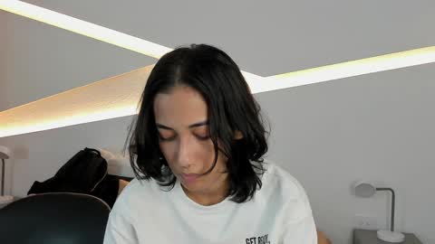 Snapshot of hot_little_bunny chatting on December 29, 8:48 pm Alana online show from December 29, 8:48 pm