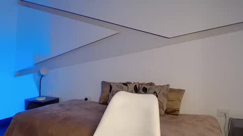 Alana online show from November 7, 10:25 pm