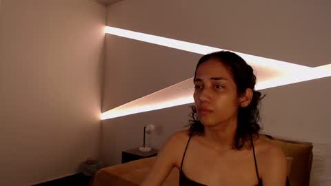 Snapshot of hot_little_bunny chatting on January 5, 7:28 pm Alana online show from January 5, 7:28 pm