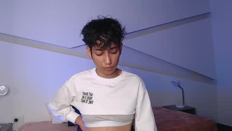 Snapshot of hot_little_bunny chatting on February 28, 9:33 pm Alana online show from February 28, 9:33 pm