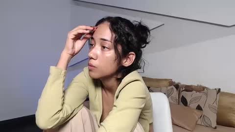 Snapshot of hot_little_bunny chatting on September 23, 8:18 pm Alana online show from September 23, 8:18 pm