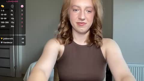 Lina online show from October 25, 12:35 pm