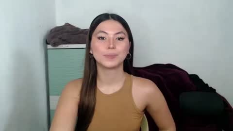 Nikki  online show from May 7, 7:01 am