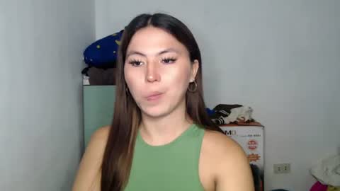 Nikki  online show from April 25, 4:04 pm