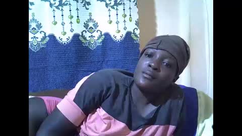 RAYLAH online show from January 6, 4:16 am