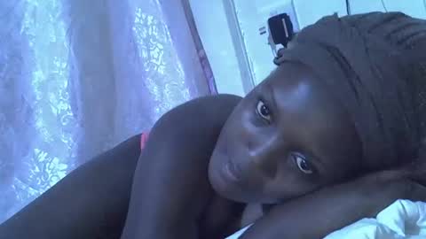 RAYLAH online show from April 24, 8:11 pm