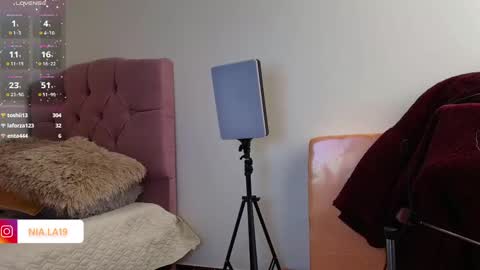 Snapshot of hotalana_ chatting on March 7, 9:17 pm Alana online show from March 7, 9:17 pm