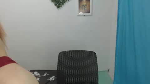 Snapshot of hotasian_pinky chatting on February 23, 11:47 am hotasian_pinky online show from February 23, 11:47 am
