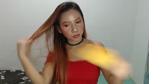 Snapshot of hotasian_pinky chatting on December 26, 12:59 pm hotasian_pinky online show from December 26, 12:59 pm