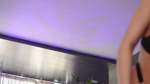 Anais online show from April 23, 12:29 pm