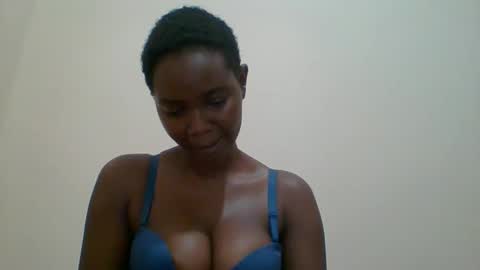 Snapshot of hotgodees chatting on January 29, 4:41 pm Queen online show from January 29, 4:41 pm