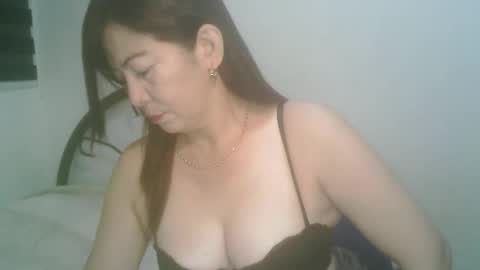Snapshot of hotmamajen4u chatting on October 4, 1:22 am hotmamajen4u online show from October 4, 1:22 am