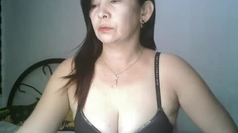 hotmamajen4u online show from July 18, 6:50 am