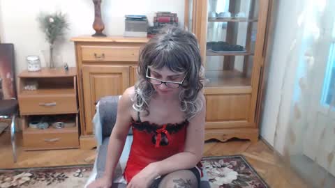 Snapshot of hotmaria73 chatting on January 18, 6:24 am hotmaria73 online show from January 18, 6:24 am