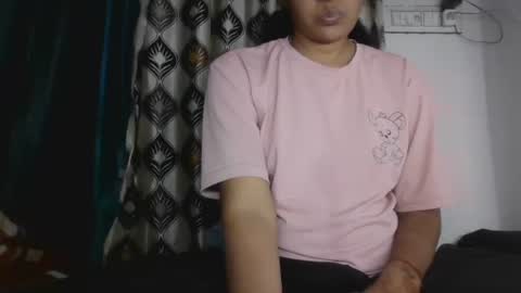 lola online show from November 13, 2:27 pm