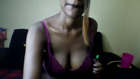 hotpussy online show from April 27, 12:46 pm