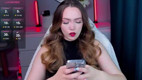 hello Im Eva online show from October 7, 12:09 pm