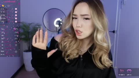 hello Im Eva online show from January 28, 2:11 am