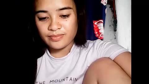 Snapshot of hottie_asianbabe chatting on October 2, 3:33 am Leen online show from October 2, 3:33 am