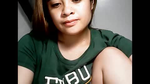 Snapshot of hottie_asianbabe chatting on December 4, 12:30 am Leen online show from December 4, 12:30 am