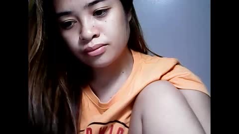 Snapshot of hottie_asianbabe chatting on March 9, 11:14 pm Leen online show from March 9, 11:14 pm