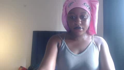 Ella online show from July 5, 10:32 am