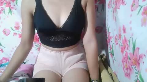 Snapshot of hottie_horny_exoticpussyx chatting on September 25, 12:32 am hottie_horny_exoticpussyx online show from September 25, 12:32 am