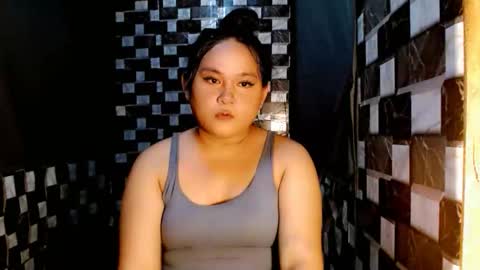 hottie_uzeah21 online show from May 31, 6:19 am