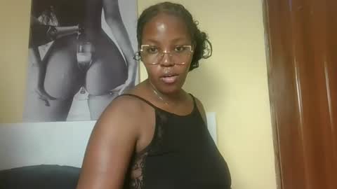 hottiebony online show from October 31, 7:51 pm
