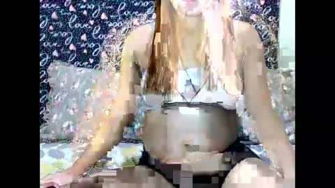 yhanna online show from April 6, 4:46 am