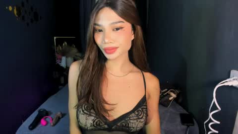 Hi i am Jane half vietnamese and half pinay and would like to meet good person here XOXO online show from May 30, 2:20 am